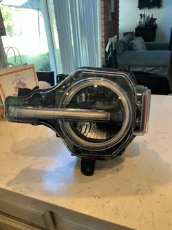 2021-2025 FORD BRONCO LH DRIVER SIDE HEADLIGHT LED WITH SIGNATURE LAMP OEM