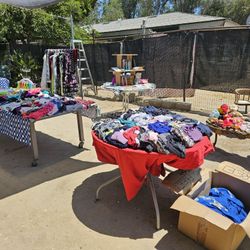 YARD SALE (Fri-Sun)