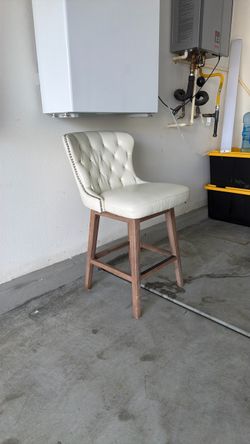 Tufted Leather Counter Stool