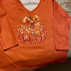 Women’s Fall T-shirt With Pumpkin