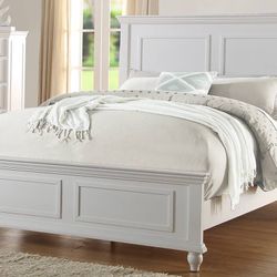 King Size Bed Frame / Mattress Included  / Brand New / Color Withe.     Cama King  Size / Colchon Incluido  / Nueva  Entregamos A Domicilio 