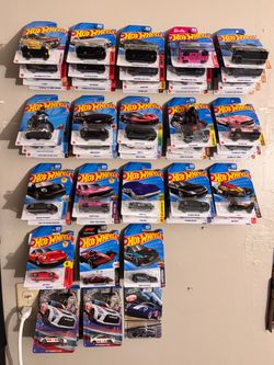 69pc Hot Wheels Collector Lot - JDM Heavy / 7-Eleven Exclusive GT-R / Ferraris