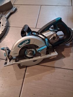 Makita magnesium hand saw