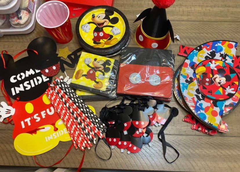 MICKEY MOUSE BIRTHDAY DECORATIONS
