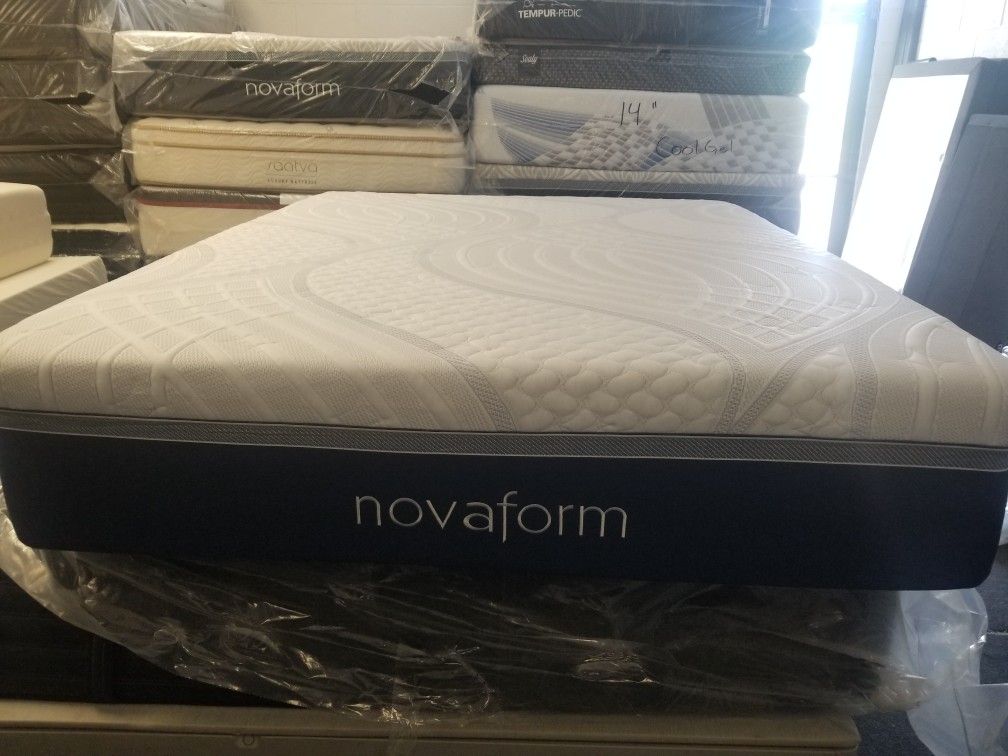 Queen 14 Inch Novaform Mattress, Perfect, Free Delivery