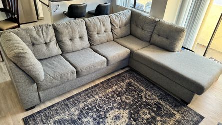 Arrowmask Charcoal 2 Piece Sectional with Right Arm Facing Corner Chaise