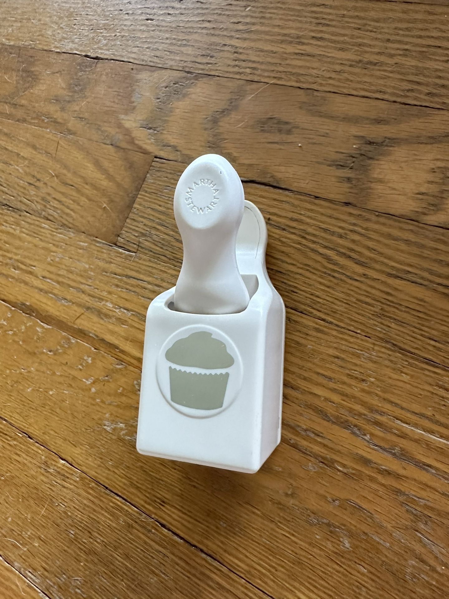 Paper Hole Punch