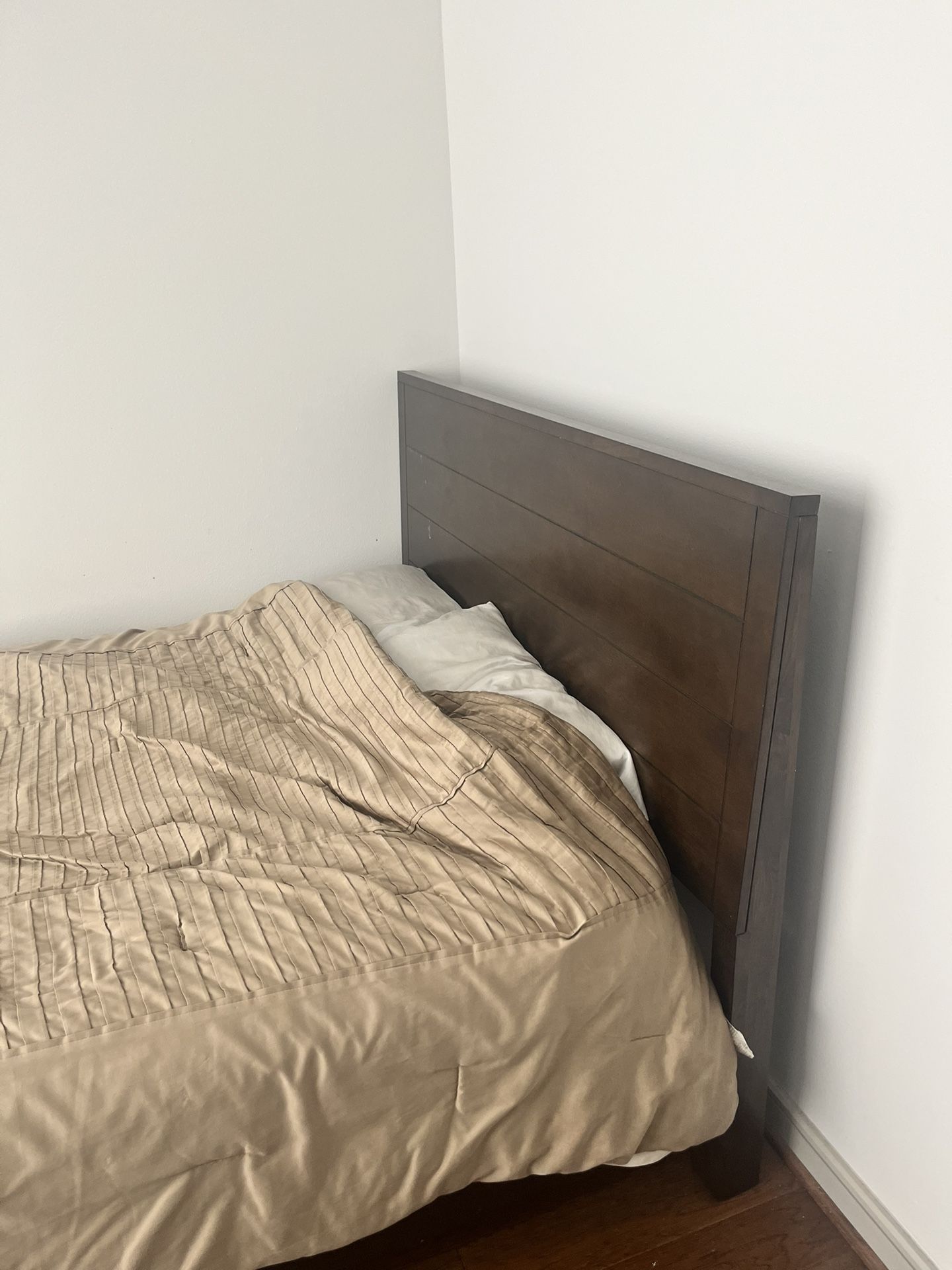 Queen Sized Bed For Sale