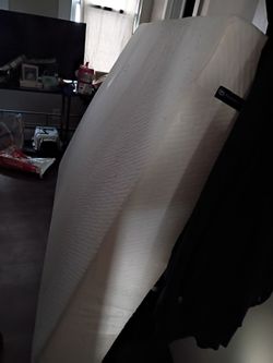 Serta queen mattress