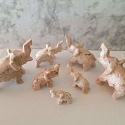 SALE  $15 VINTAGE MINIATURE ONYX ELEPHANT FAMILY OF 7