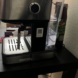 Brand New Chefman CraftBrew Espresso Machine w/ Steam Wand and Touch Controls – Stainless Steel-Move Out Sale 