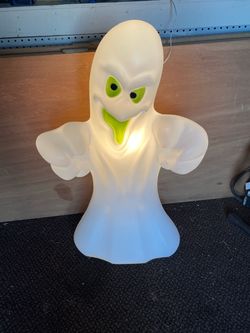 General Foam Plastic 1990’s Light Up Ghost Mold