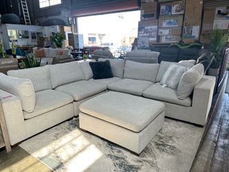 Light Grey Fabric Sectional Lowell 6 piece with ottoman