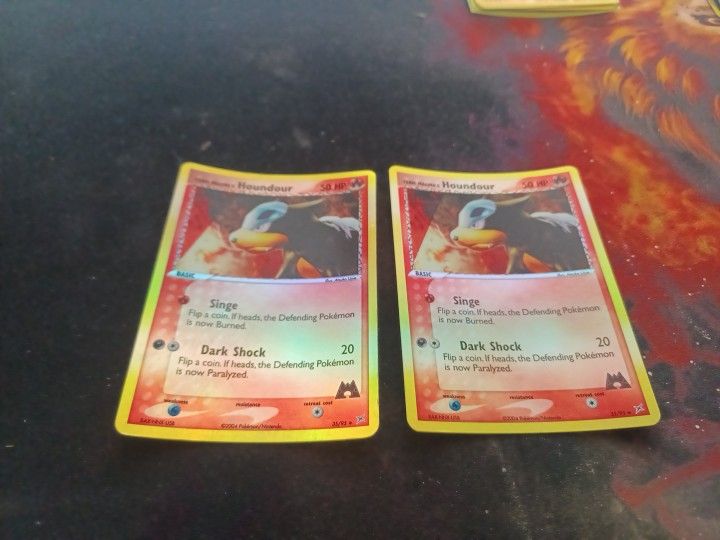 Holofoil Team Magma's Houndour Pokémon Cards