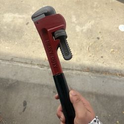 Pile Wrench