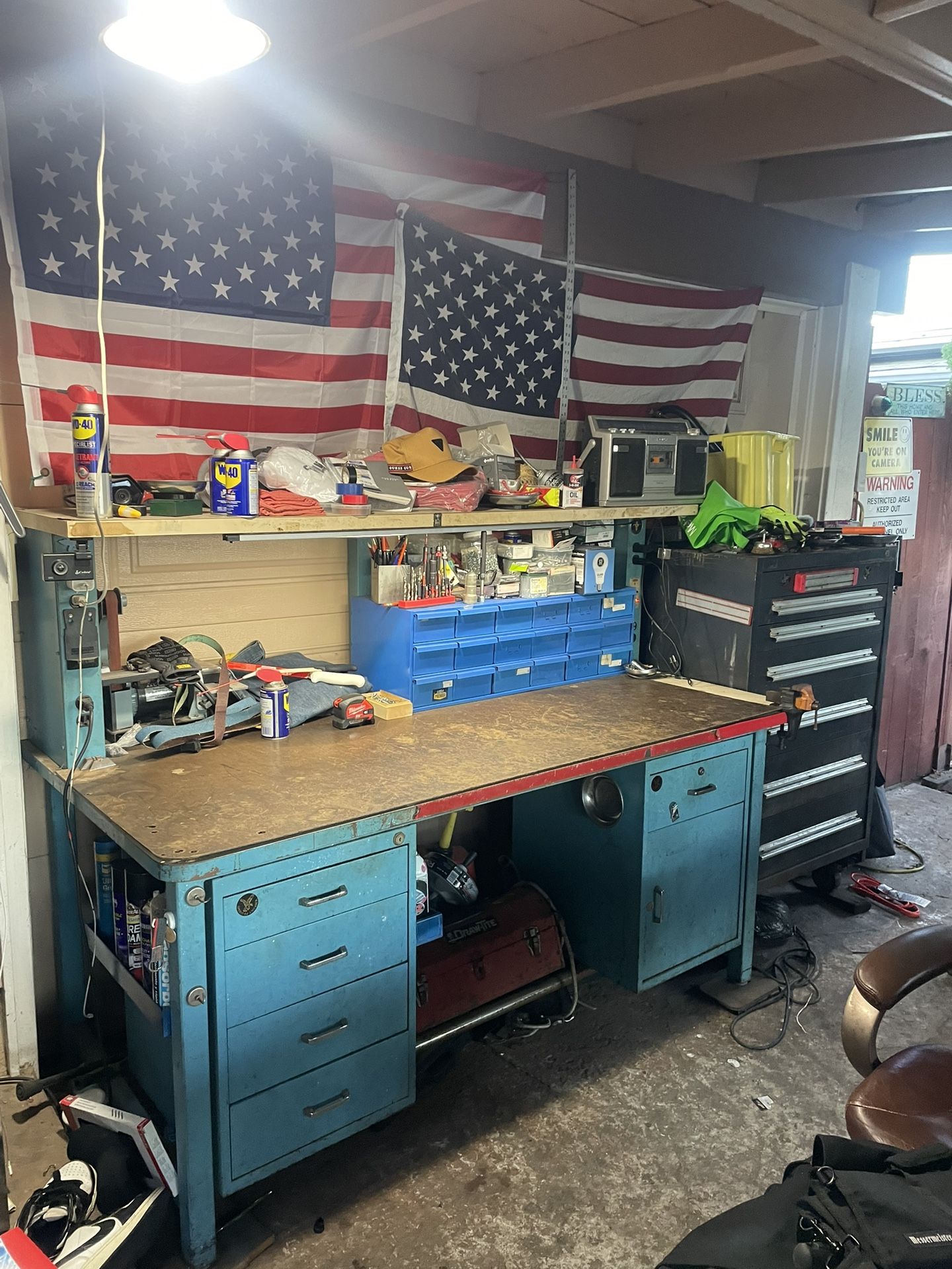 WORK BENCH / LED LIGHT / DAYTON