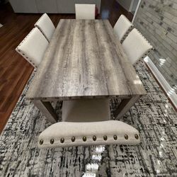 Dinning Table With Chairs 