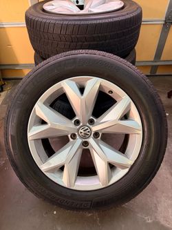 4 Michelin Tires 245/60R18 with Rims