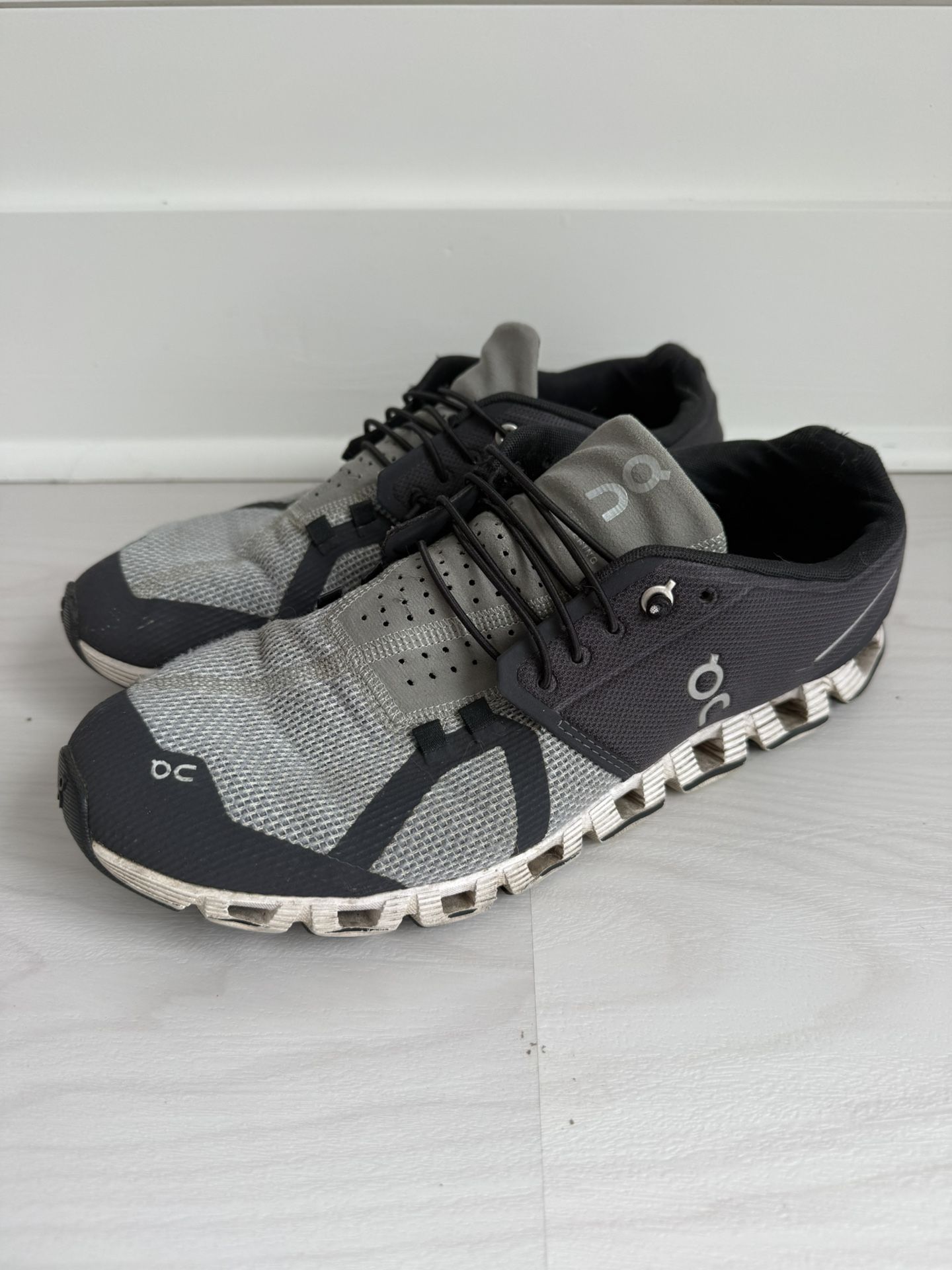 ON Cloud Running Shoes 11