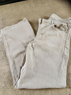 Good H & M wide leg  jean. Does have stain , just $1.00