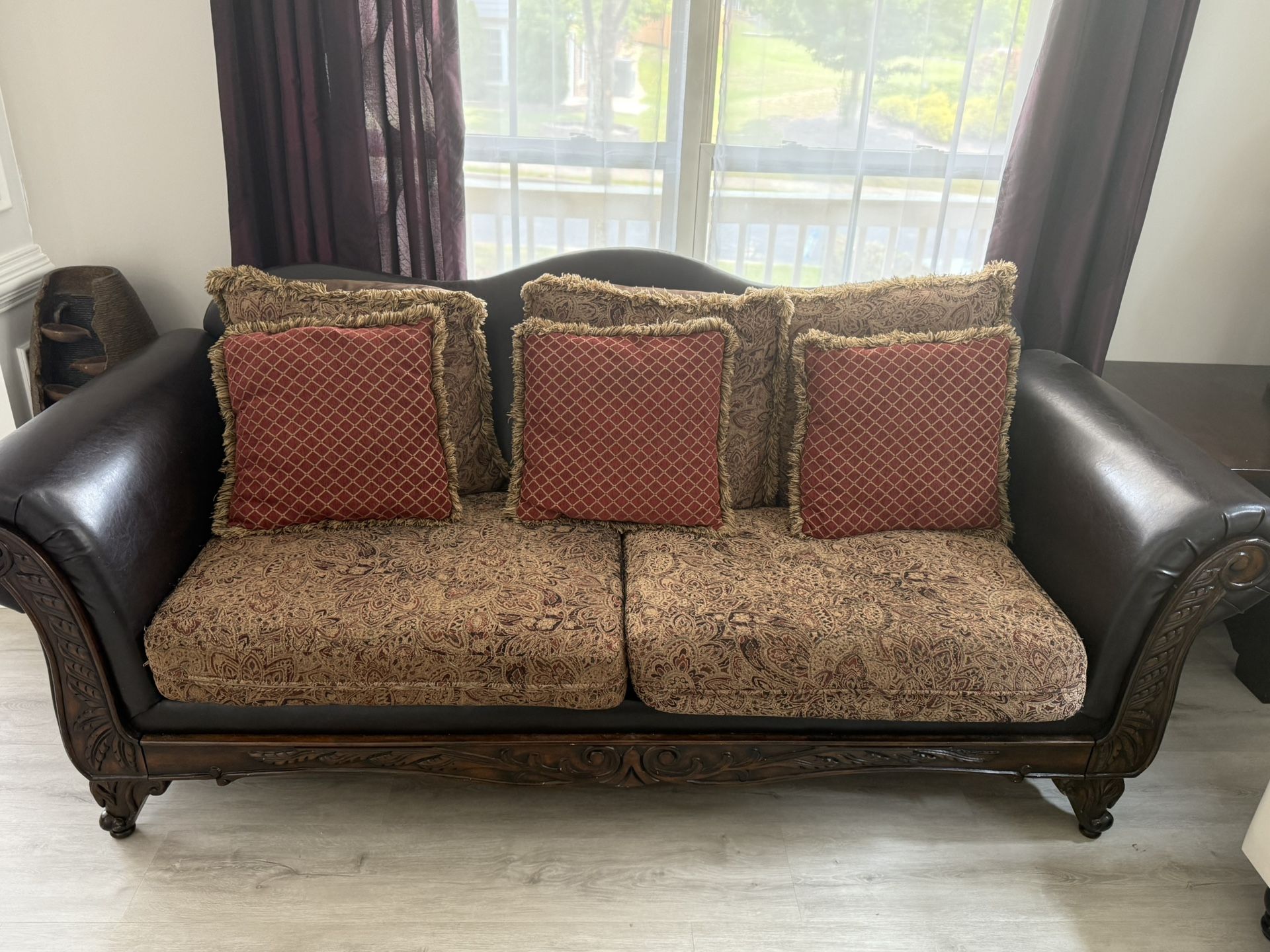 Sofa set