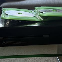 Xbox One Used with Red Controller + 2 Games