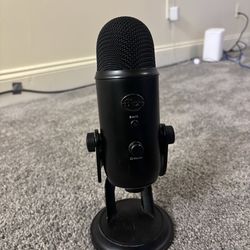 Blue Podcast Mic