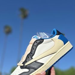 Jordan 1 low travis Scott FRAGMENT