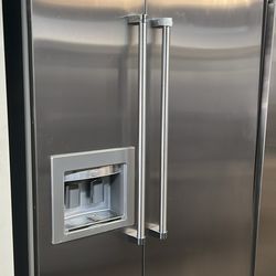 VIKING 48”WIDE BUILT IN STAINLESS STEEL REFRIGERATOR