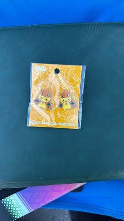 Pokemon Mega Charizard Poncho Pikachu Pins