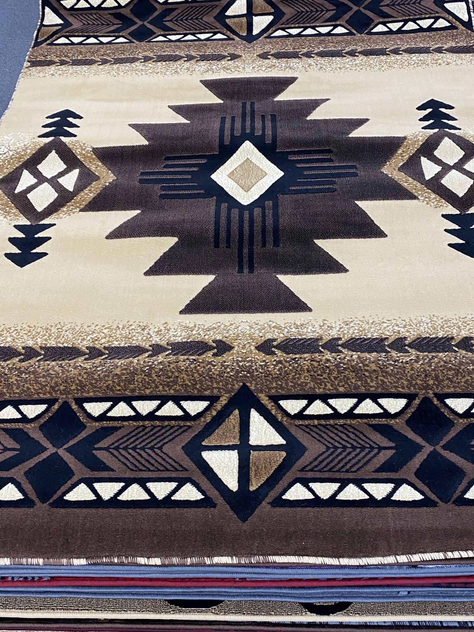 Native Southwest design area rug brand new 5 x 7 beige color