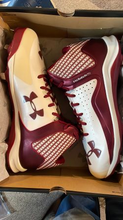 UA Yard Mid ST Size 13.5