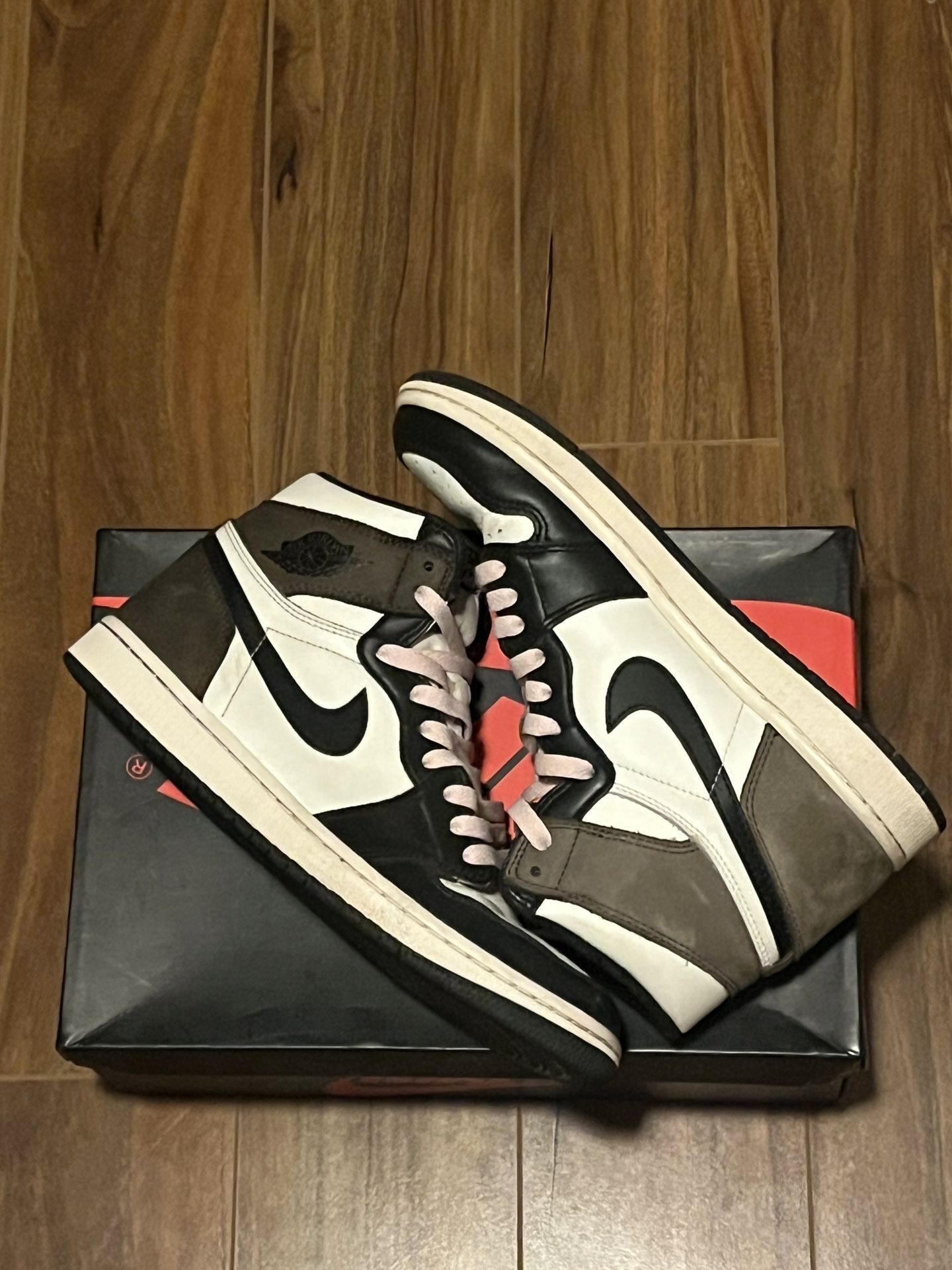 “8” Jordan 1 Mocha High