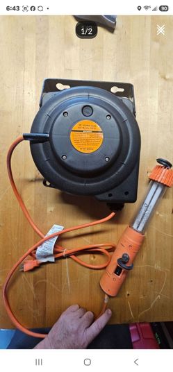 30 ft retractable cord worklight