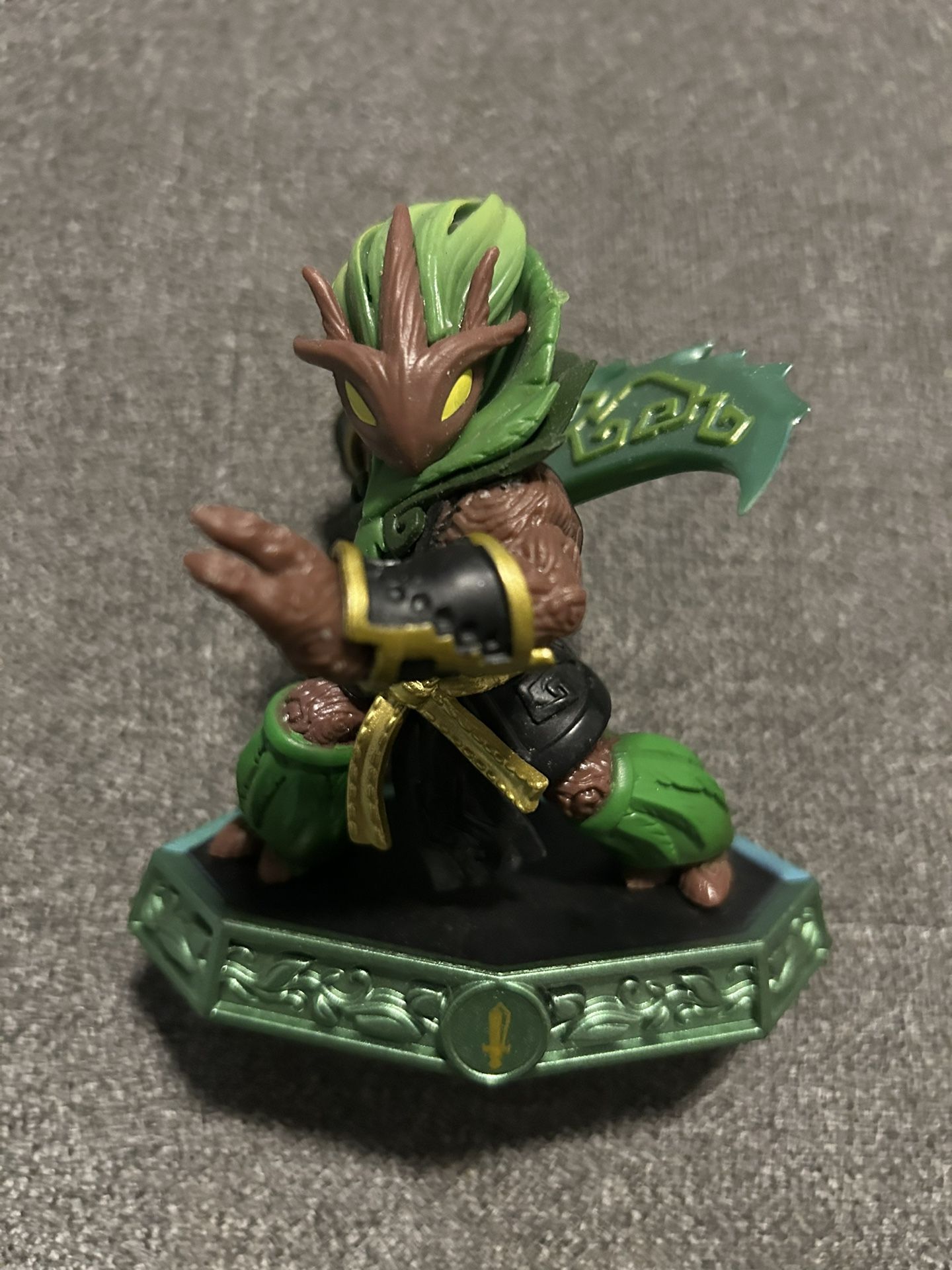 Bushwhack Skylanders figure