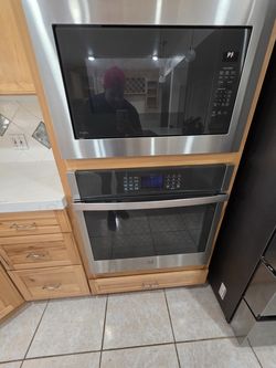 GE Electric Oven