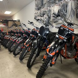 250cc K5 Dirt Bike Huge Weekend Sale Save Over $700 Dollars Off  72HR Sale At Turbopowersports 
