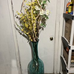 Decorative Vase And Flowers