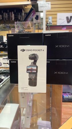 DJI Osmo pocket 4 creator combo