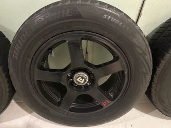 16X8 universal wheels w tires