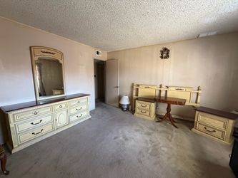 Vintage Bedroom hardwood set cream color
