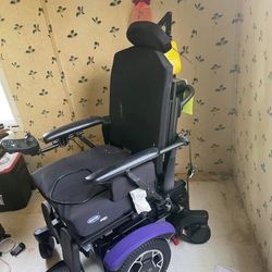 Rovi Electric Wheelchair 