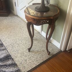 table with glass top 