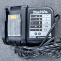 Makita Charger 18-V 