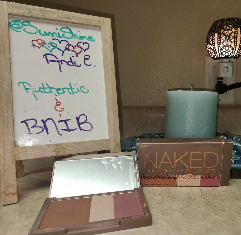 Urban Decay Naked Flushed Palette, SESSO ~ BNIB & AUTHENTIC 
