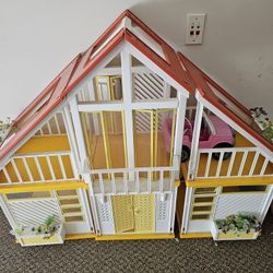 1979 Barbie Dream House With Accessories 