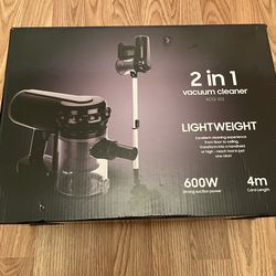 2-in-1 Lightweight Corded Vacuum Cleaner (600W)