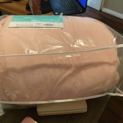 Twin Comforter And Fitted Sheet