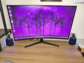 32" Curved Gaming Monitor & Speakers