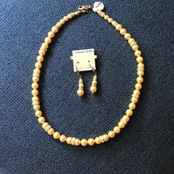 Necklace  And Earrings All Swarovski Pearls And Roundolays  Sterling Silver With Cristal’s.